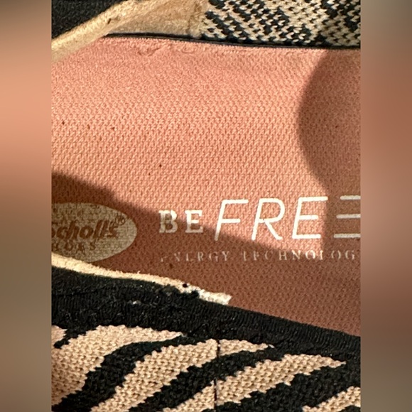 Dr Scholl's Women Slip On Sneakers Zebra Print Knit Casual Comfort Shoes Sz 9.5 - Picture 8 of 13